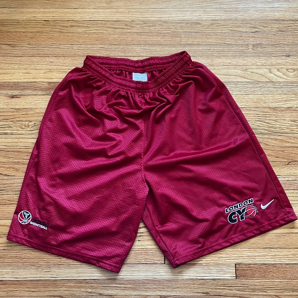 Vintage Nike Basketball Shorts / Large / London Ontario Basketball